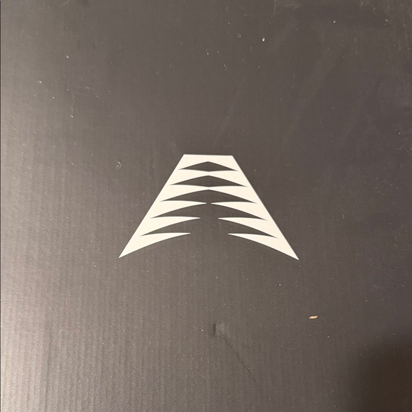 AE1 - Picture 10 of 13